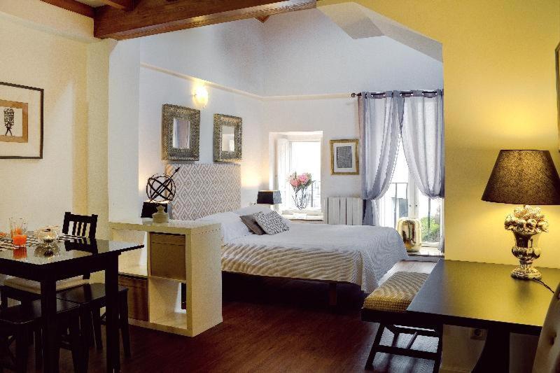 Inicia Casas Reales Lägenhet Santiago de Compostela Rum bild